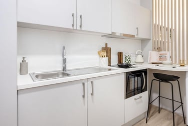 1 bed studio, Oxford Place, Rusholme, Manchester, M145EE - Image 6